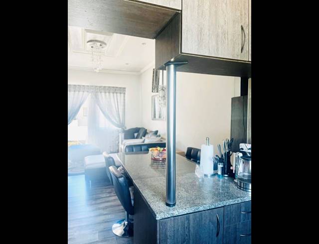 2 bed property to rent in MALANSHOF